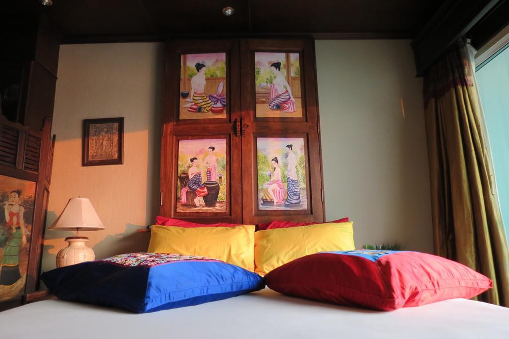 View Talay 6 Suite Apartments Pattaya Room photo